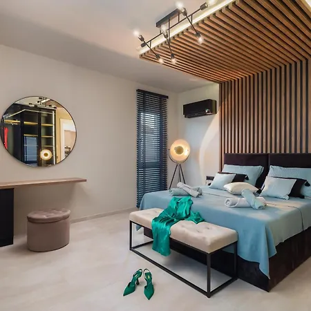 Luxury De Mar With Pool וילה