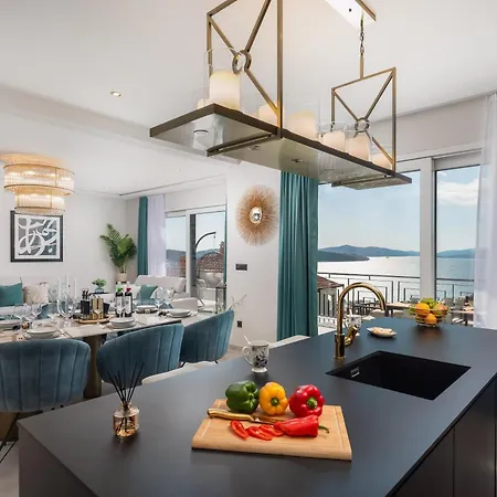 Luxury De Mar With Pool Villa