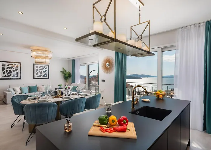 Luxury De Mar With Pool וילה