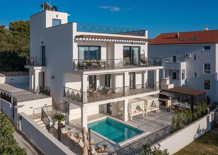 Luxury De Mar With Pool