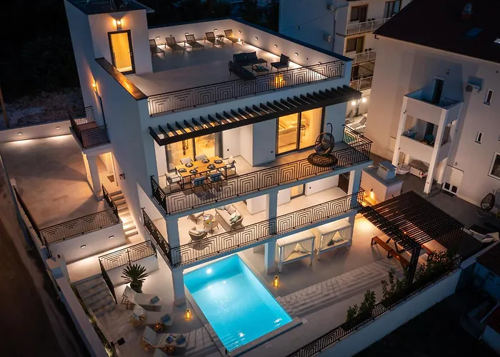 Luxury De Mar With Pool * טרוגיר