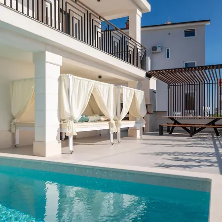 Luxury De Mar With Pool Villa Trogir
