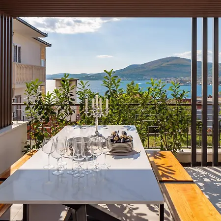 Luxury De Mar With Pool Villa Trogir